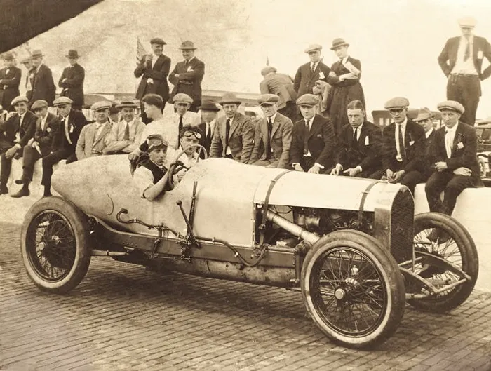 Ensimmäinen Bentley Motorsin 3-litrainen auto, 1921